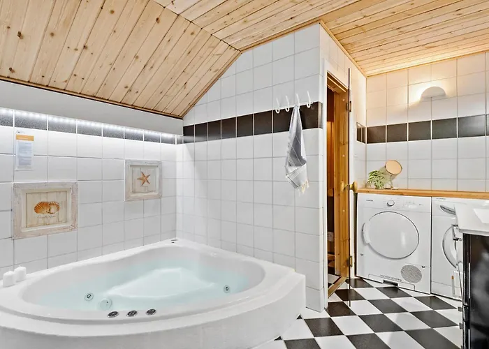 Feriehus Amazing In With Sauna *